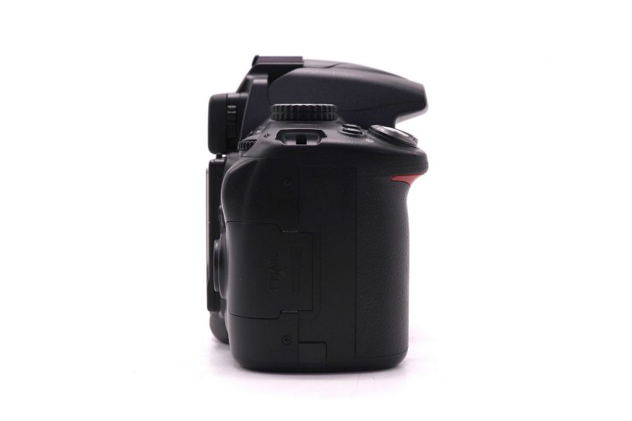 Фотокамера Nikon D5000 body (пробег 7850 кадров)