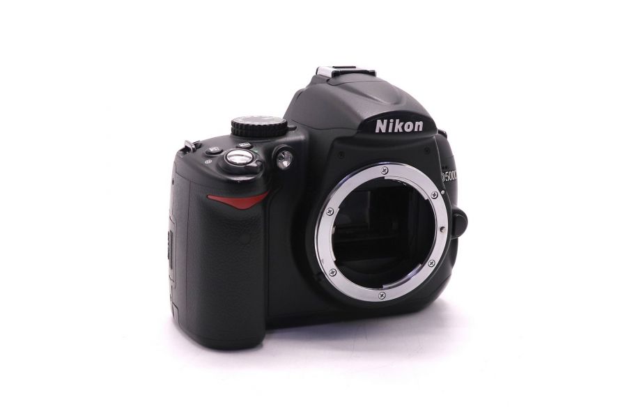 Фотокамера Nikon D5000 body (пробег 7850 кадров)