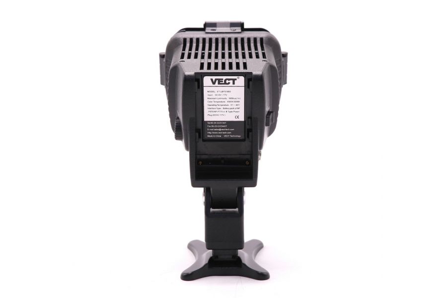 Накамерный свет LED-LBPS1800 со шторками