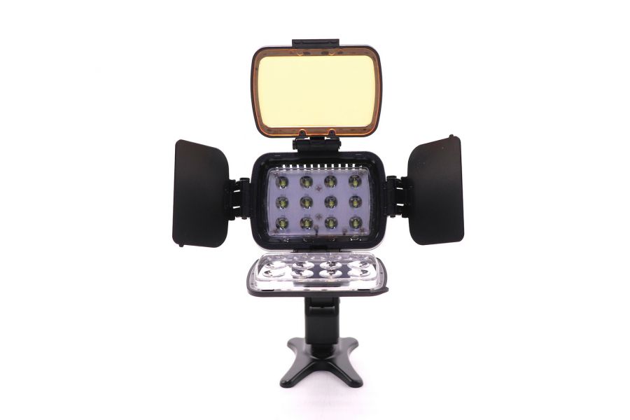 Накамерный свет LED-LBPS1800 со шторками