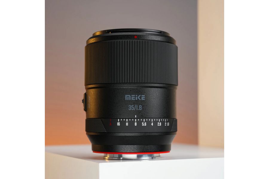 Объектив Meike 35mm AF F1.8 PRO STM Sony E