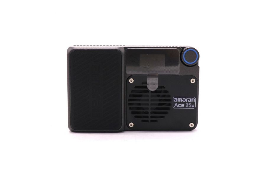 Осветитель Aputure Amaran Ace 25x в упаковке