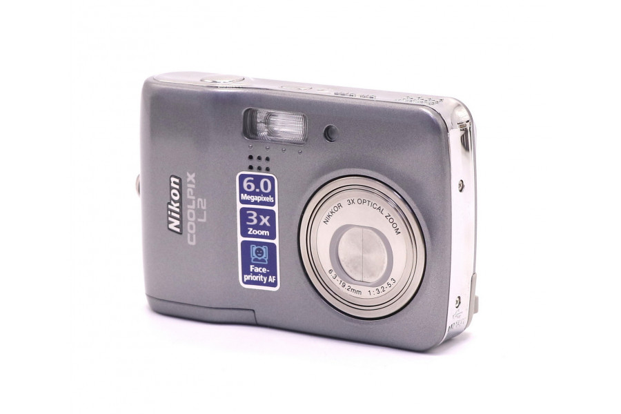 Компактная цифровая фотокамера Nikon Coolpix L2