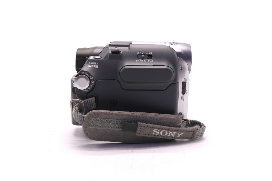 Цифровая видеокамера Sony DCR-HC19E в упаковке