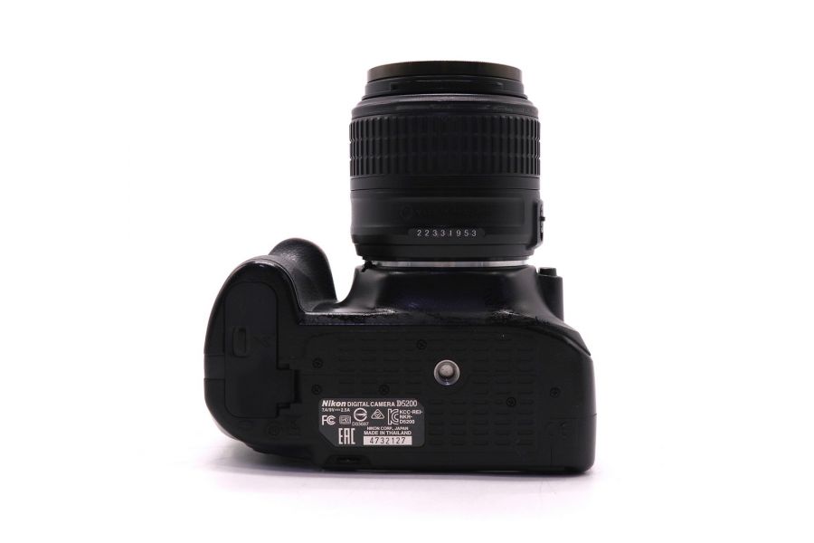 Фотокамера Nikon D5200 kit (пробег 16500 кадров)