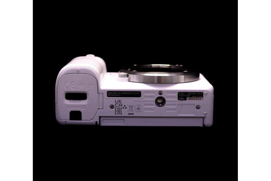 Фотокамера компактная Sony ZV-E10 body (пробег 1580 кадров)