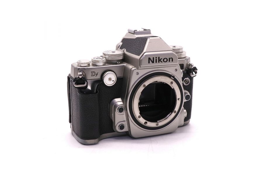 Nikon Df body box (пробег 269830 кадров)