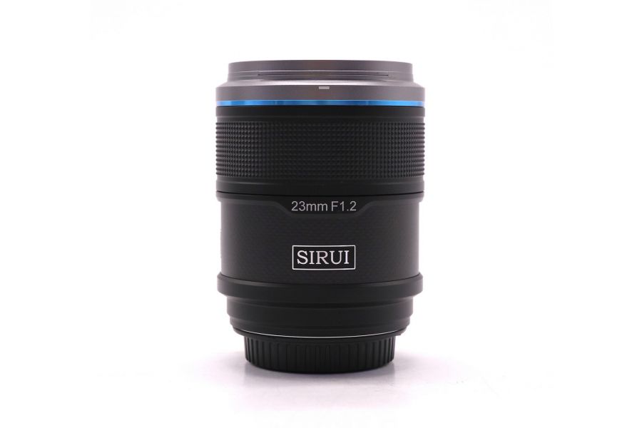 Sirui Sniper 23mm f/1.2 AF APS-C Sony E в коробке