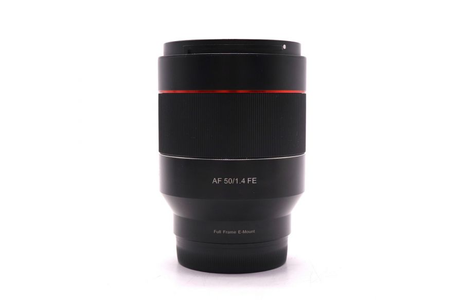 Объектив Samyang 50mm f/1.4 AF Sony FE в упаковке