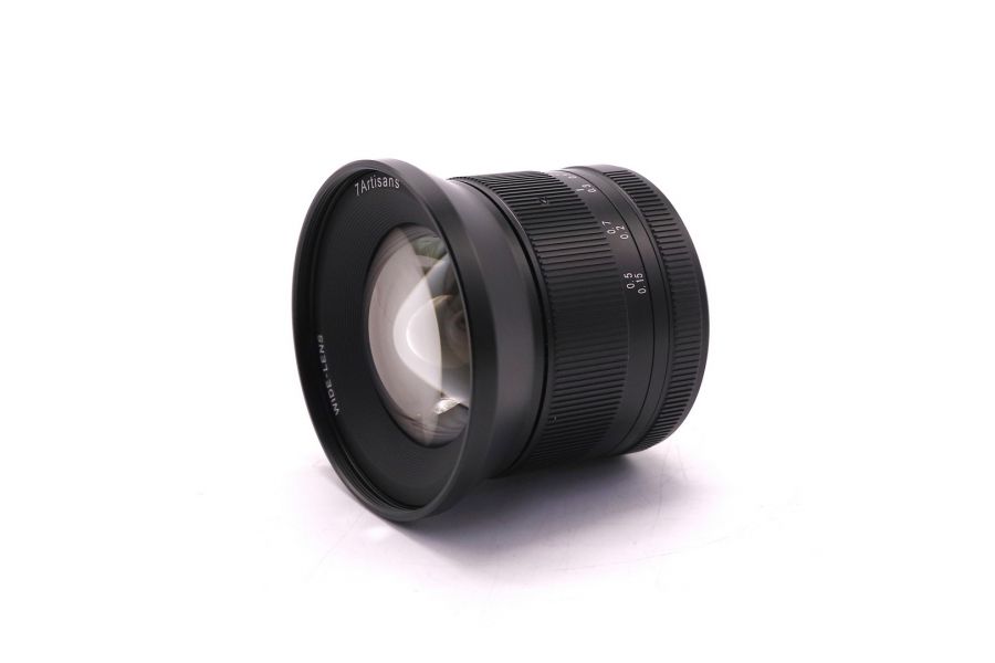 Объектив 7Artisans 12mm f/2.8 Micro 4/3 mark II в упаковке