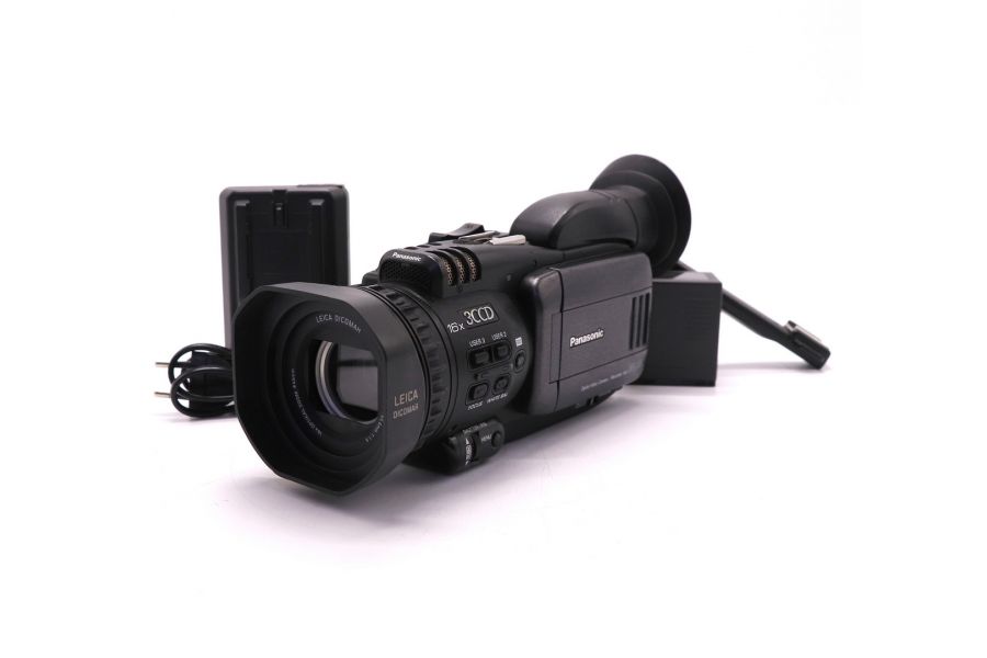 Видеокамера Panasonic AG-DVC30