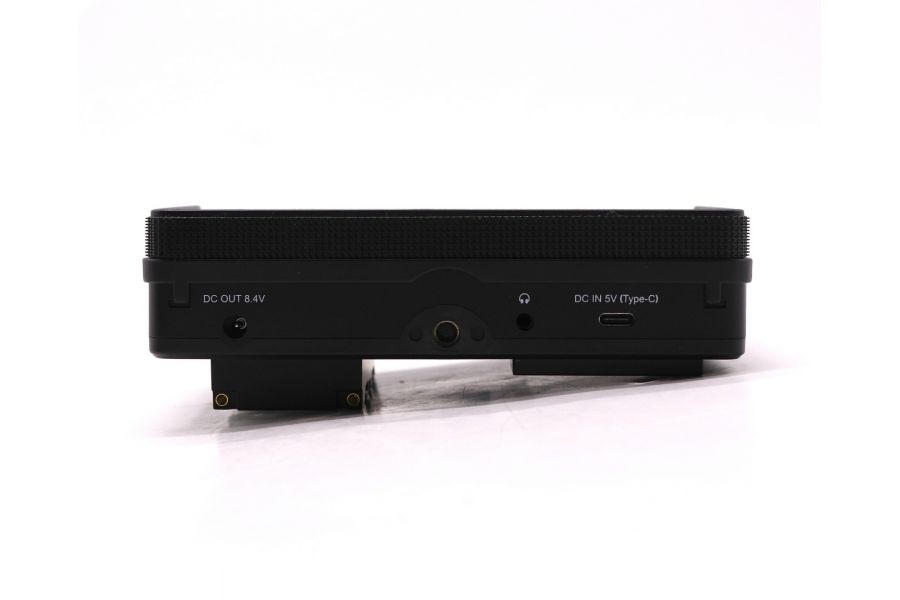 Накамерный монитор Feelworld F5.5 ProX в упаковке