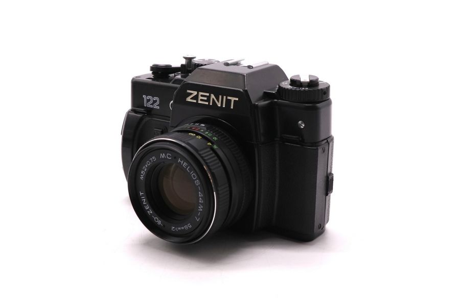 Фотокамера Зенит 122 + Гелиос-44М-7 МС 2/58мм 