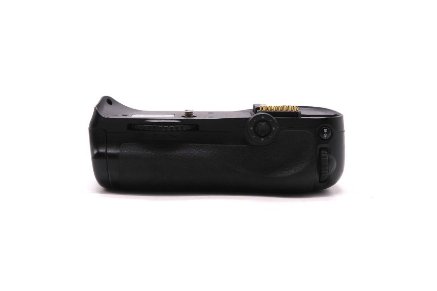 Батарейная ручка Nikon MB-D10 (Thailand, 2016)