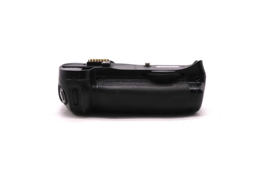 Батарейная ручка Nikon MB-D10 (Thailand, 2016)