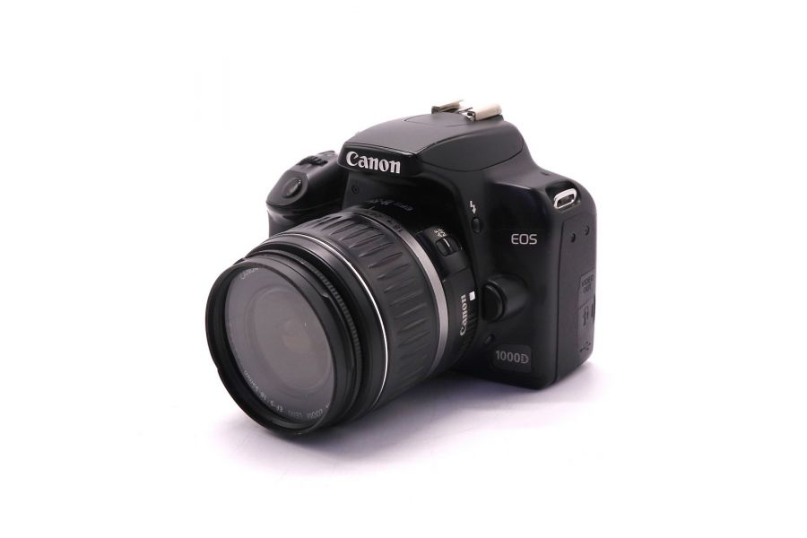 Canon EOS 1000D kit (пробег 16460 кадров)