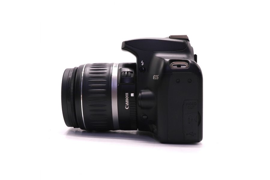 Canon EOS 1000D kit (пробег 16460 кадров)