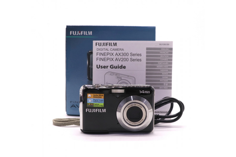 Цифровая камера Fujifilm FinePix AV200 в упаковке