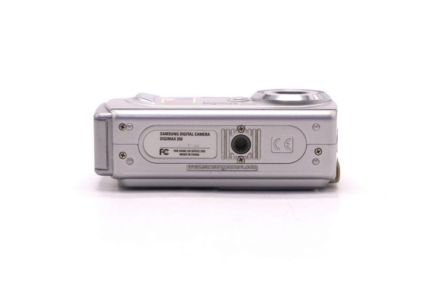 Фотокамера компактная Samsung Digimax 250