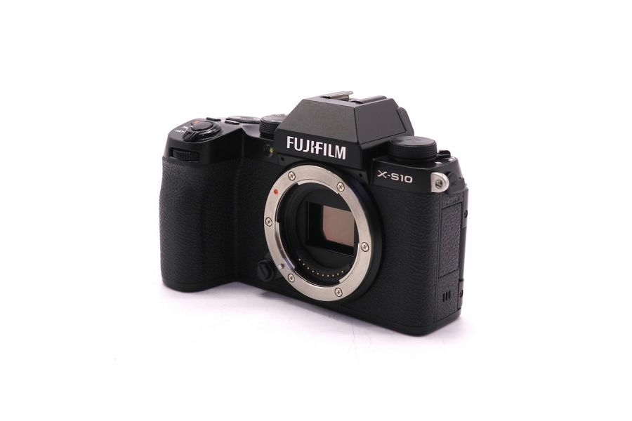 Фотокамера Fujifilm X-S10 body (пробег 5040 кадров)