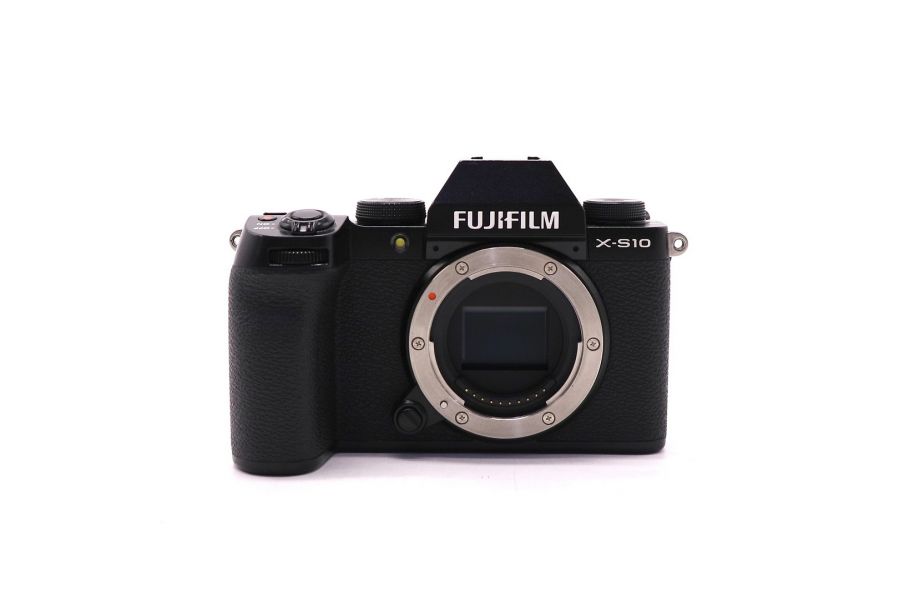 Фотокамера Fujifilm X-S10 body (пробег 5040 кадров)