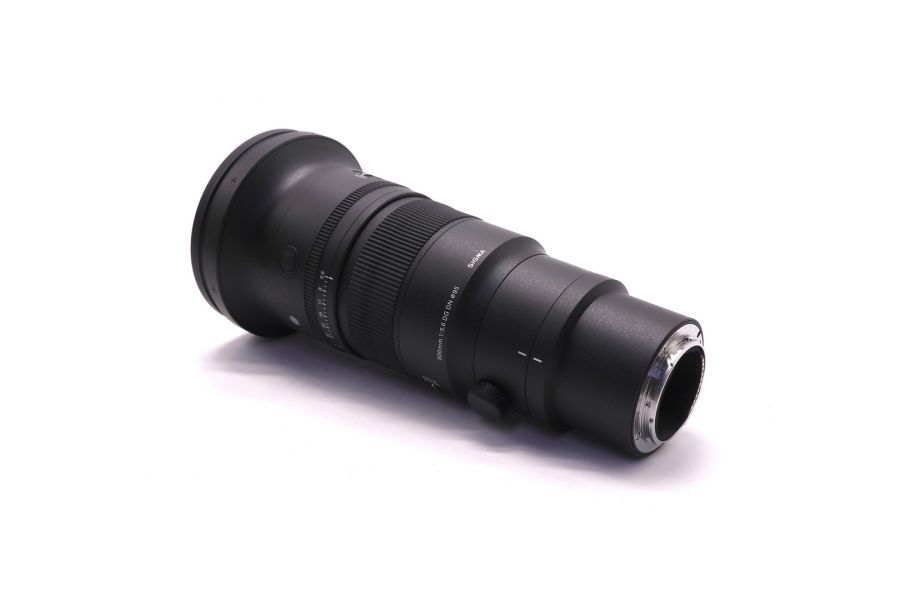 Sigma 500mm f/5-6 DG DN OS Sports в упаковке для Sony-E