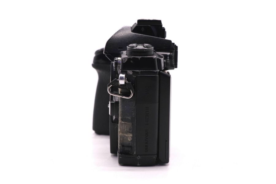 Olympus OM-D E-M1 body (пробег 169130 кадров)