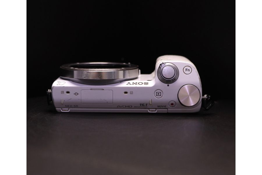 Фотокамера Sony Nex-5R body (пробег 42565 кадров)