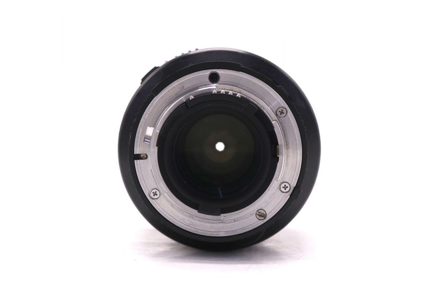 Объектив Nikon 105mm f/2.8 AF Micro Nikkor (2002)