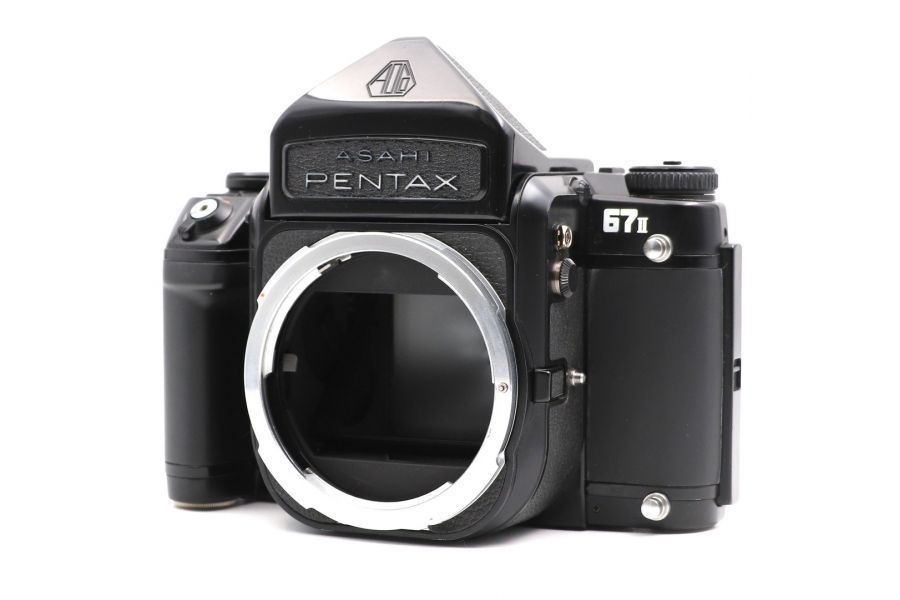 Системный зеркальный фотоаппарат Pentax 67II body