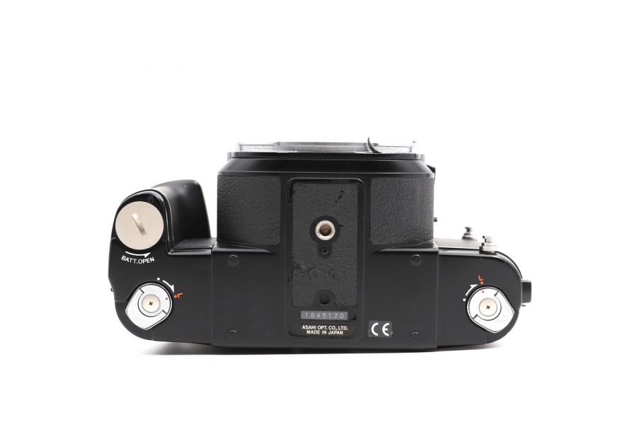 Системный зеркальный фотоаппарат Pentax 67II body