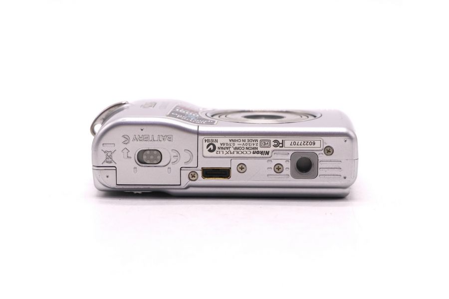 Фотокамера компактная Nikon Coolpix L12 silver