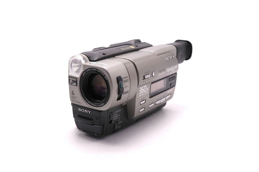 Видеокамера Sony CCD-TR913E (Japan, 1995)