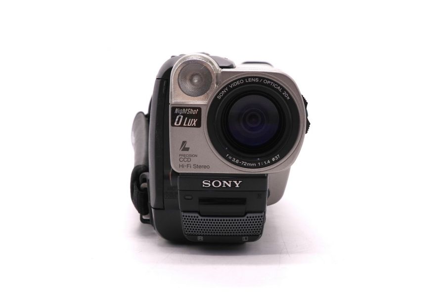 Видеокамера Sony CCD-TR913E (Japan, 1995)