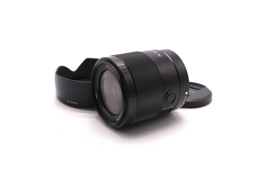 Компактный объектив Sony FE 35mm f/1.8 (SEL35F18F)