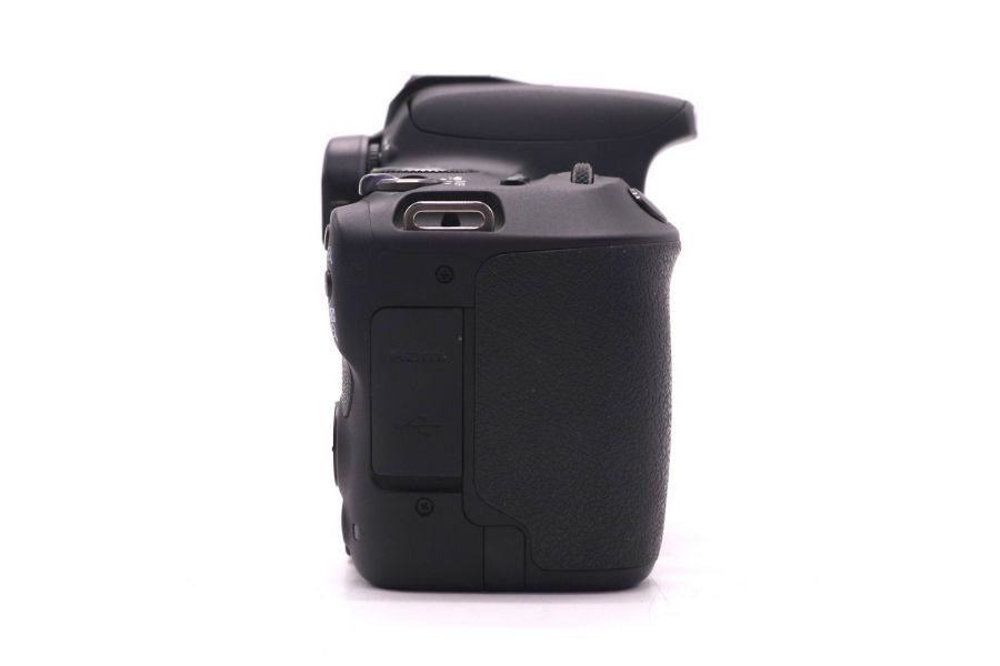 Canon EOS 200D body в упаковке (пробеге 985 кадров)