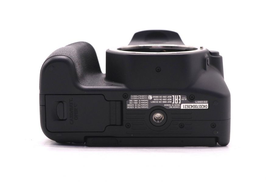 Canon EOS 200D body в упаковке (пробеге 985 кадров)