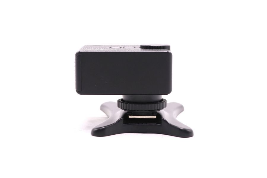 Компактная и мощная вспышка Godox iM30 в упаковке