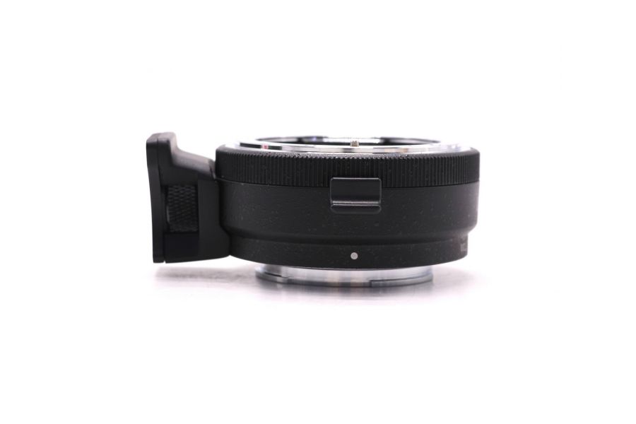 Переходное кольцо Commlite CM-NF-NEX в упаковке