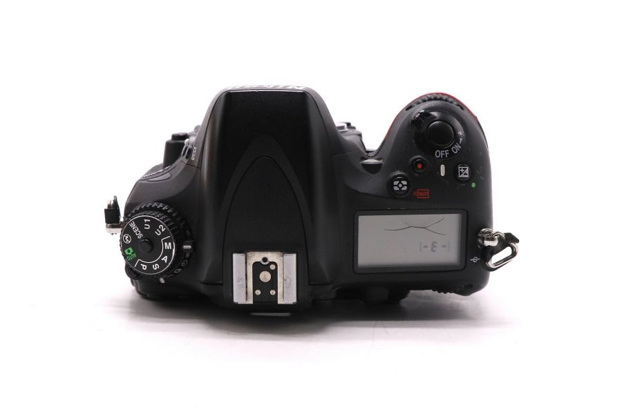 Nikon D600 body в упаковке (пробег 326475 кадров)