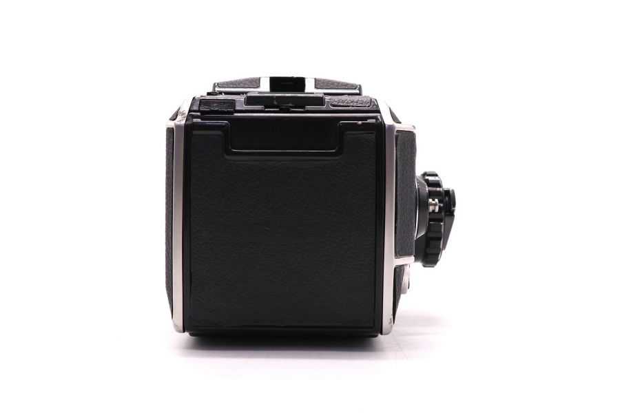 Zenza Bronica EC Black 6x6 + Nikkor-P 75mm f/2.8