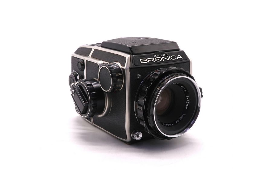 Zenza Bronica EC Black 6x6 + Nikkor-P 75mm f/2.8