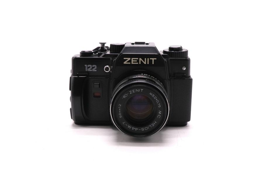 Зеркальная фотокамера Зенит 122 kit Гелиос-44М-7
