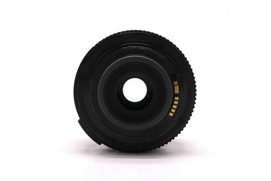 Объектив Canon EF-S 18-55mm 3.5-5.6 II 