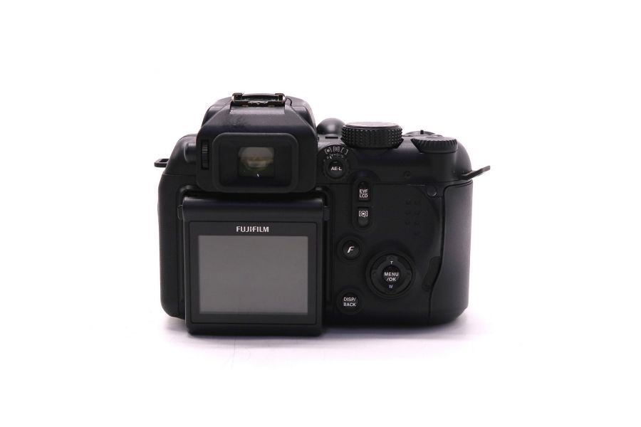 Продвинутая bridge-камера Fujifilm FinePix S9600 в упаковке