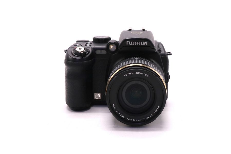 Продвинутая bridge-камера Fujifilm FinePix S9600 в упаковке