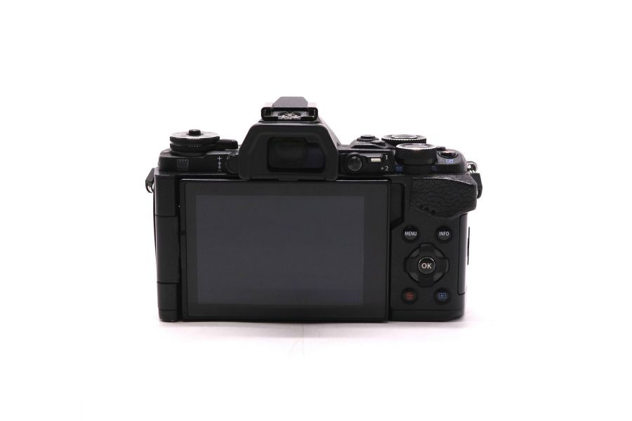 Olympus OM-D E-M5 II body в упаковке (пробег 20800 кадров)