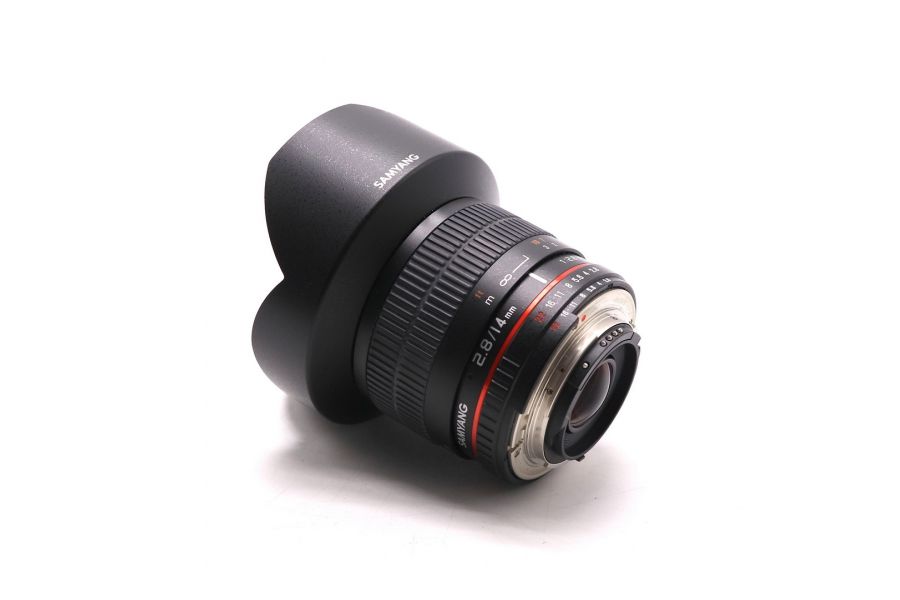 Объектив Samyang 14mm f/2.8 ED AS IF UMC Nikon F в упаковке