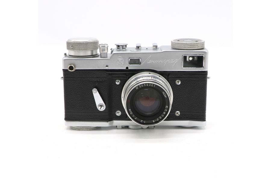 Плёночная дальномерная камера Ленинград + Юпитер-8