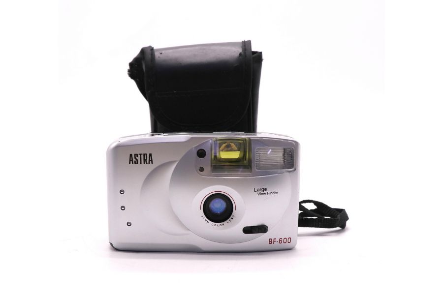 Плёночный итальянский фотоаппарат Astra BF-600